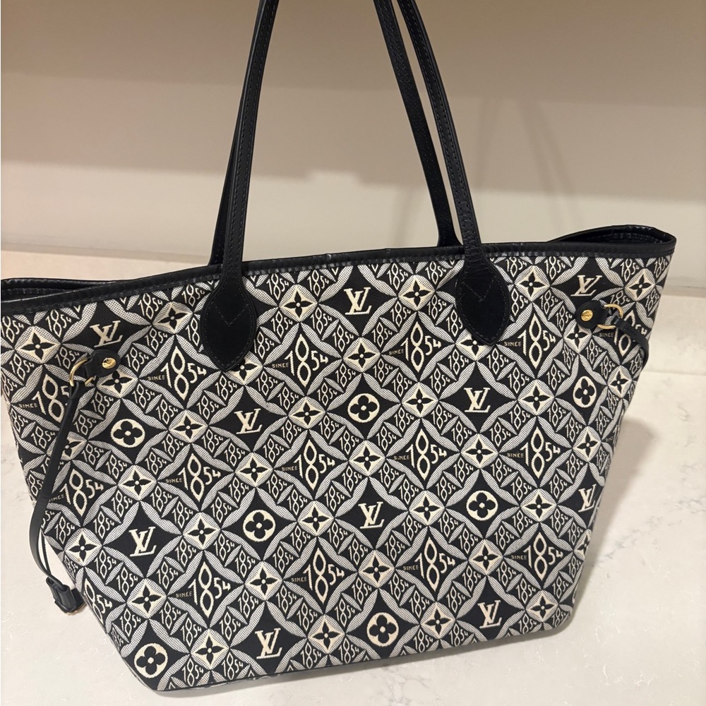 Louis Vuitton 1854 Neverfull MM + Pouch - Picture 3 of 5